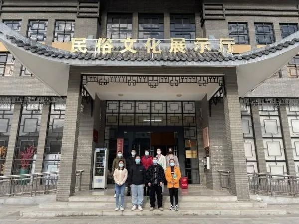 ed7f13d950574d4bb6dd36bb8d6caa01.jpg ed7f13d950574d4bb6dd36bb8d6caa01.jpg